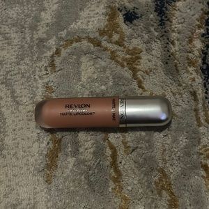 NWT Revlon Matte Liquid Lipstick 630 HD Seduction 5/$18 Sale